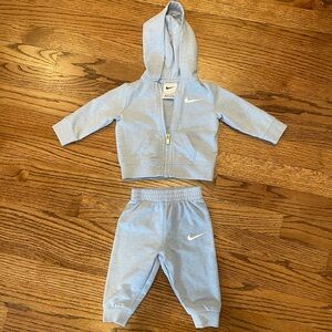 Nike Sweatsuit